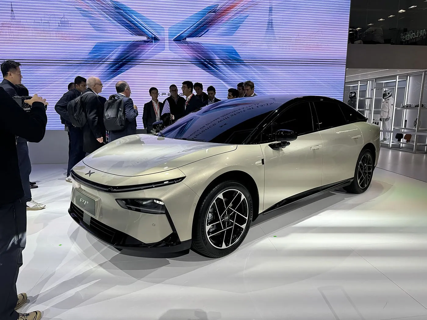Iyaka mai iyaka Ev Xpeng P7 + 5-Keɓaɓɓun Hatchback Sabuwar ƙirar da aka bari yana wakiltar 685km Max Student sabon abin hawa