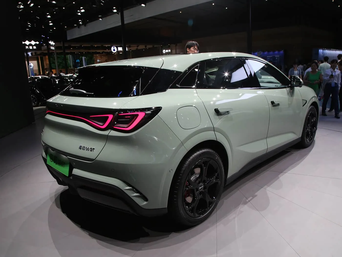 BYD Hatimin 06GT Heatwave Edition Electric Hatchback 550 AWD 3000W Wutar Mota 4x4 Mini Auto tare da Ƙwarewar Hagu mai ƙarfi