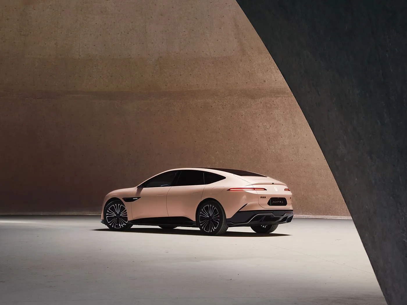 Avita 12 Royal Theater Edition Electric SUV Luxury Pure Electric Vehicle tare da ADS 3.0 don Ƙwarewar Tuƙi