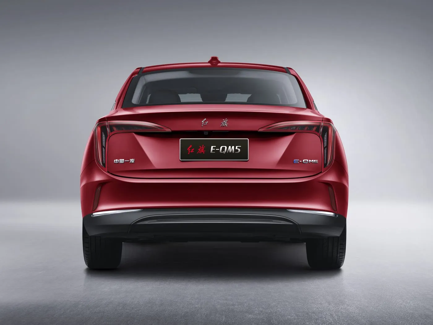 Honqi e-qm5 spacious Ev sedan dogon keken hawan hawan hawan makamashi makamashi