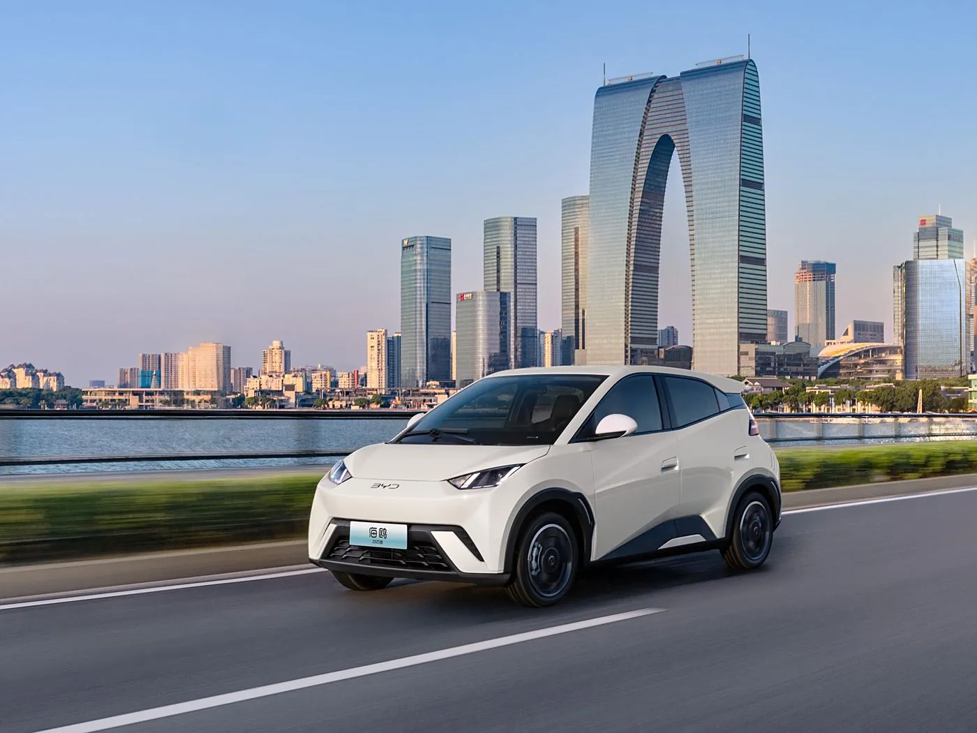 BYD Seagull EV Hatchback Mini Smart SUV Driver Mota na gaba tare da Rear Kyamara Sabuwar Motar Makamashi Mai ƙarfi ta Lithium Hot Sale