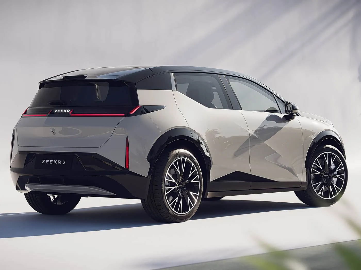 Mafi kyawun ƙimar SUV don Kuɗi Zeekr X Electric Sabuwar Motar Makamashi 190km/h Gudun Ƙarfin Ƙarfafa Ƙirar Ayyuka akan Budget