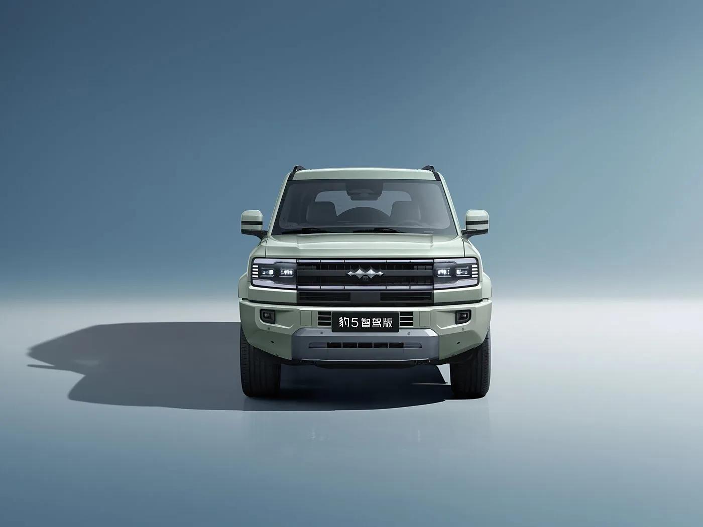 Premium BYD damisa 5 Hybrid PHEV Off-Road SUV w/ 15.6" Allon 4x4 Driver 4WD 83L Tankin Mai