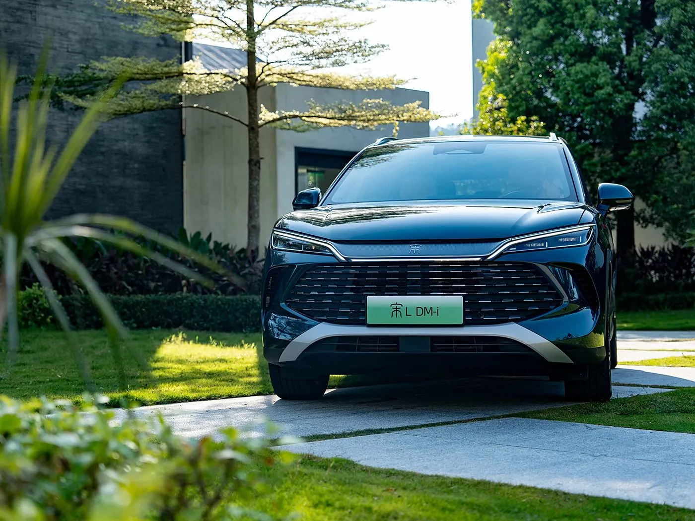 BYD Song L DM-Ina karamar hanyar PHEV SUV tsawon lokaci, sabon saurin motocin kuzari na 360 ° Camadara ce