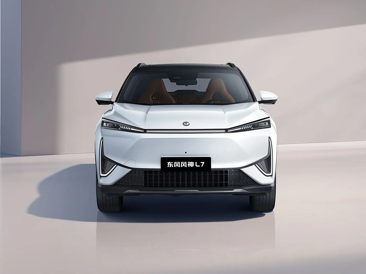 DongFeng Aeolus L7: Ev / Phev SUV 5-Seving Premium ya taɓa satar kayan fata mai tsayi