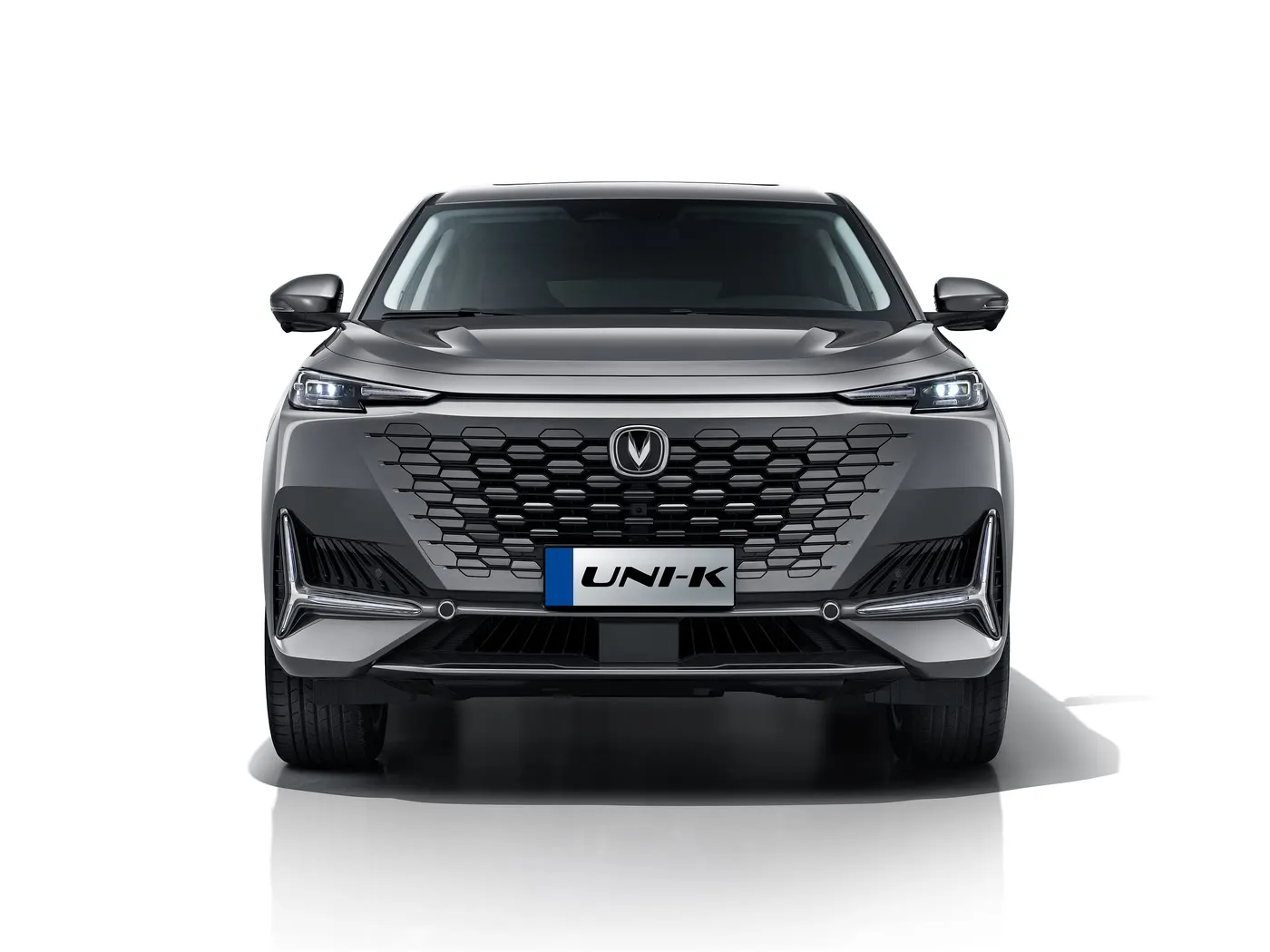 BYD E2 Luxury Electric EV Sedan SUV Hatchback Motar Tuƙi ta Hagu Tare da Batir Lithium Motar Sabuwar Motar Makamashi ta China
