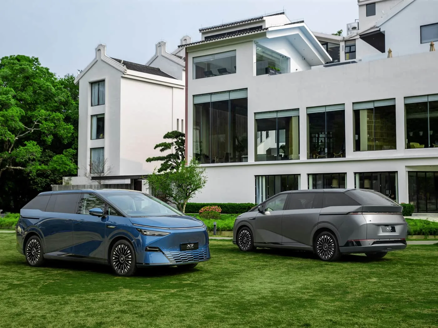Xpeng X9 Dogon Zamani MPV SUV ZUCIYA HUKUNCIN HUKUNCIN HUKUNCIN SA'ADAR