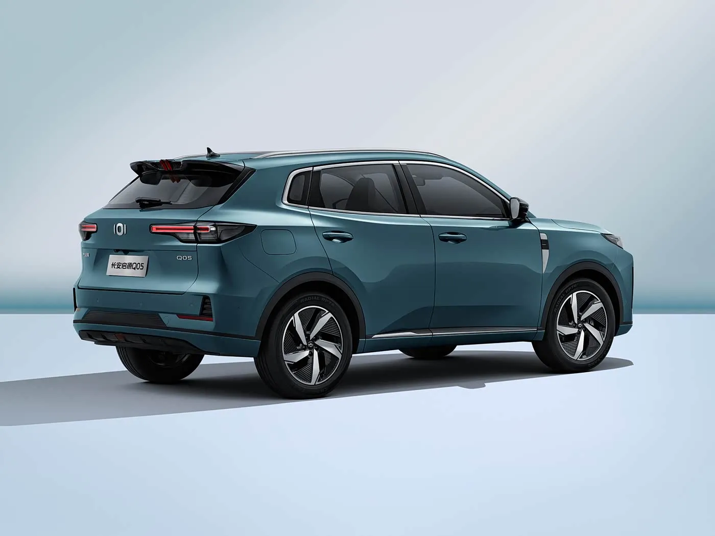 Changan NEVO Q05 Hybrid Electric SUV Dogon Range Atomatik Gearbox 5-Kofa 5-Seater Fata Cikin Cikin Hagu