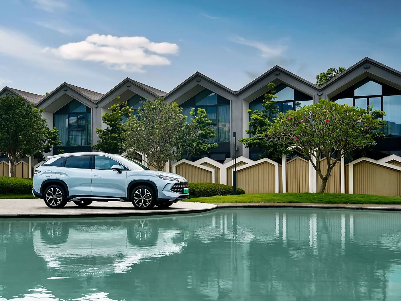 BYD Song L DM-Ina karamar hanyar PHEV SUV tsawon lokaci, sabon saurin motocin kuzari na 360 ° Camadara ce