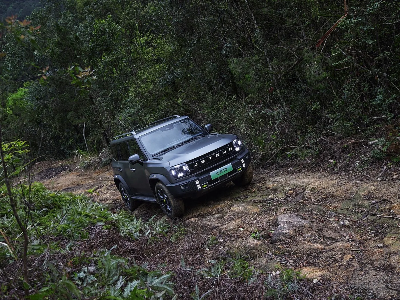Jetour T2 SUV Hybrid Sigar Yuro VI Sabon Zuwan Haske Turbo ACC Atomatik Gearbox Fata tuƙin Hagu