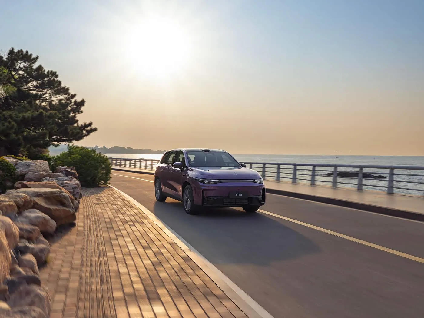 LEAPMOTOR C10 Hybrid High-Speed 4WD Electric SUV 170km Sabuwar Motar Makamashi Daga China