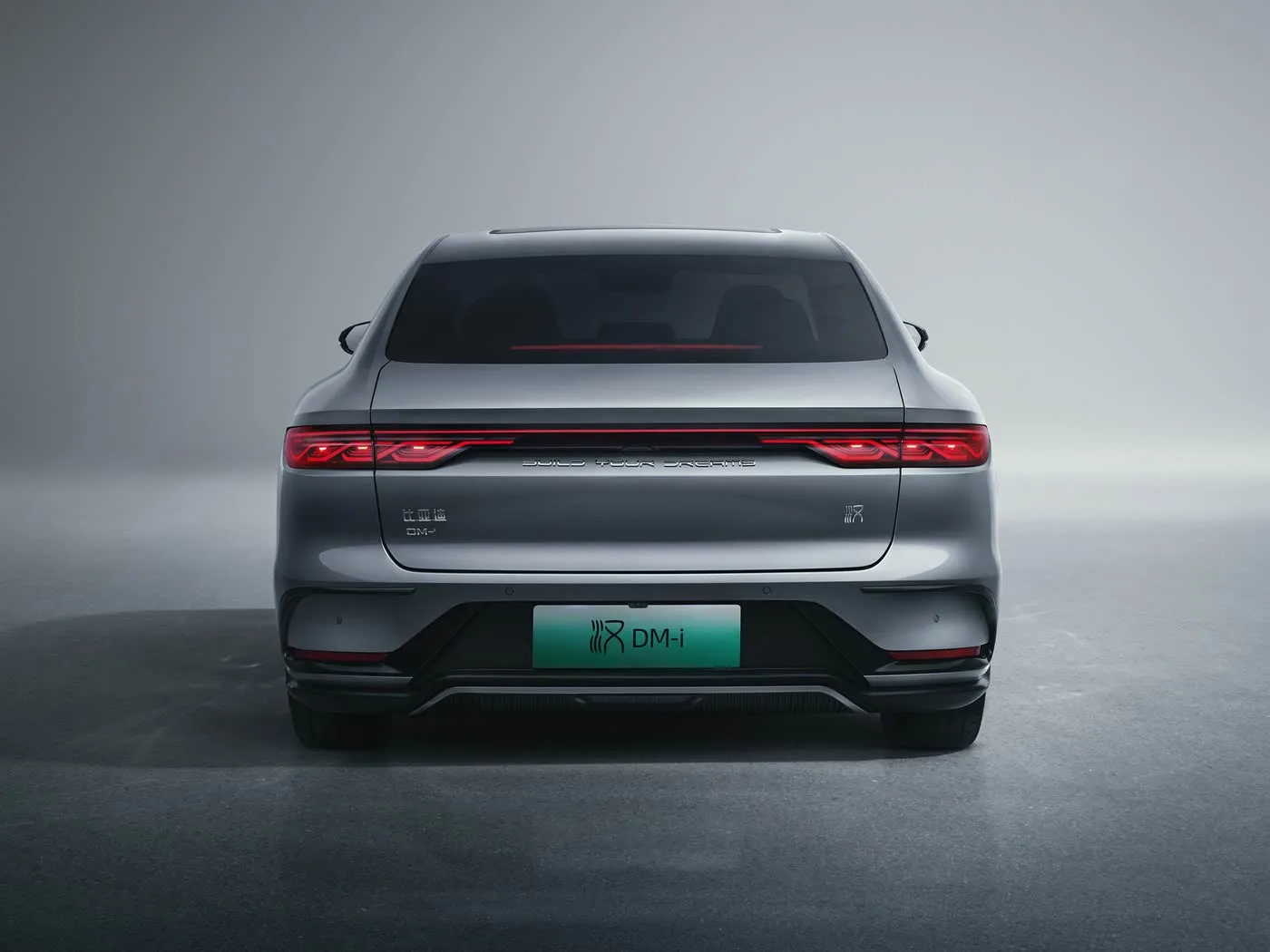 BYD Han EV/DM-i Electrifying Luxury Sedan tare da Dual-Motor Power & Yanke-Edge Tech NEW ENERGE