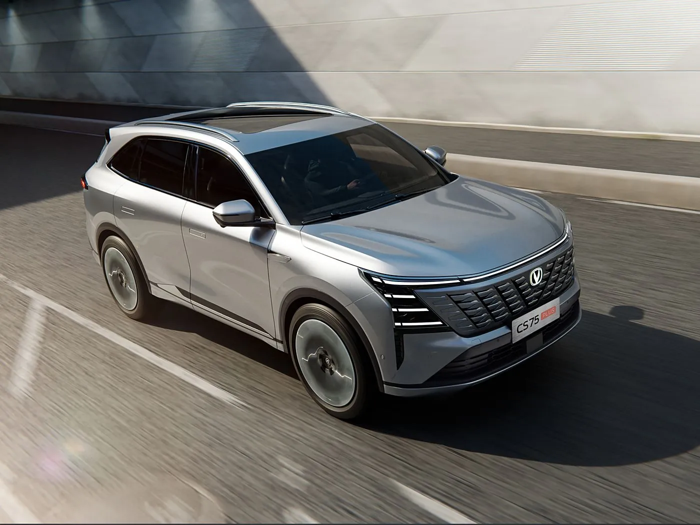 Changan CS75 Plus 1.5t / 2.0t Karamin SUV tare da L2.5 Taimakawa, 15.6 "HOWNSCREEN & Long Wheekbase