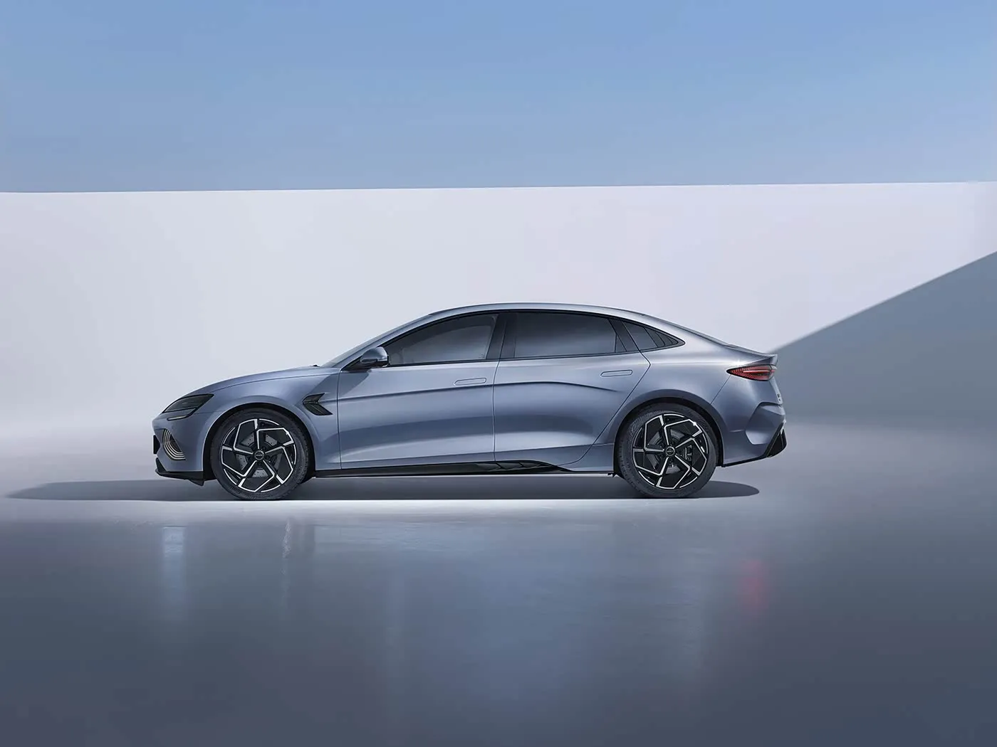 BYD Seal Smart Edition Electric Sedan 600 AWD Hybrid Advanced Driving Technology Premium Dogon Sabuwar Motar Makamashi